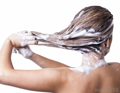 Mycie włosów